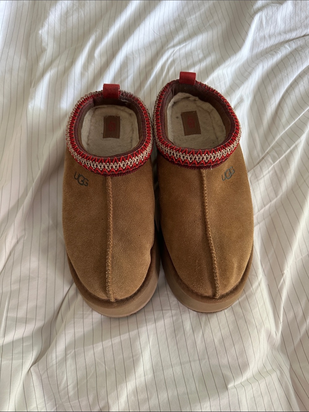 UGG - Women’s Tazz II Sheepskin Lined Suede Platform Slipper in Chestnut - 9